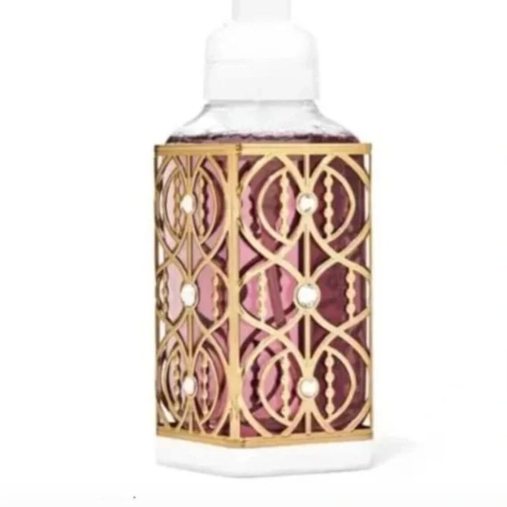 NWT Gilded and Studded Bath and Body Works Handsoap Holder